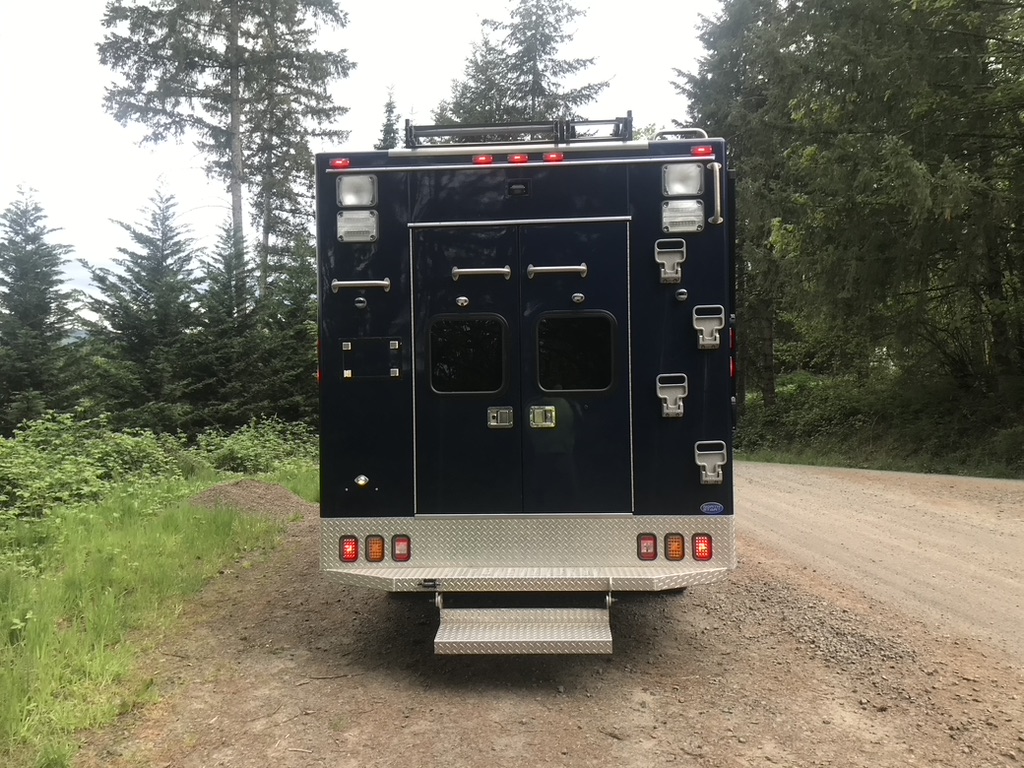 2009 Ford F-550 Super Duty XLT - 3