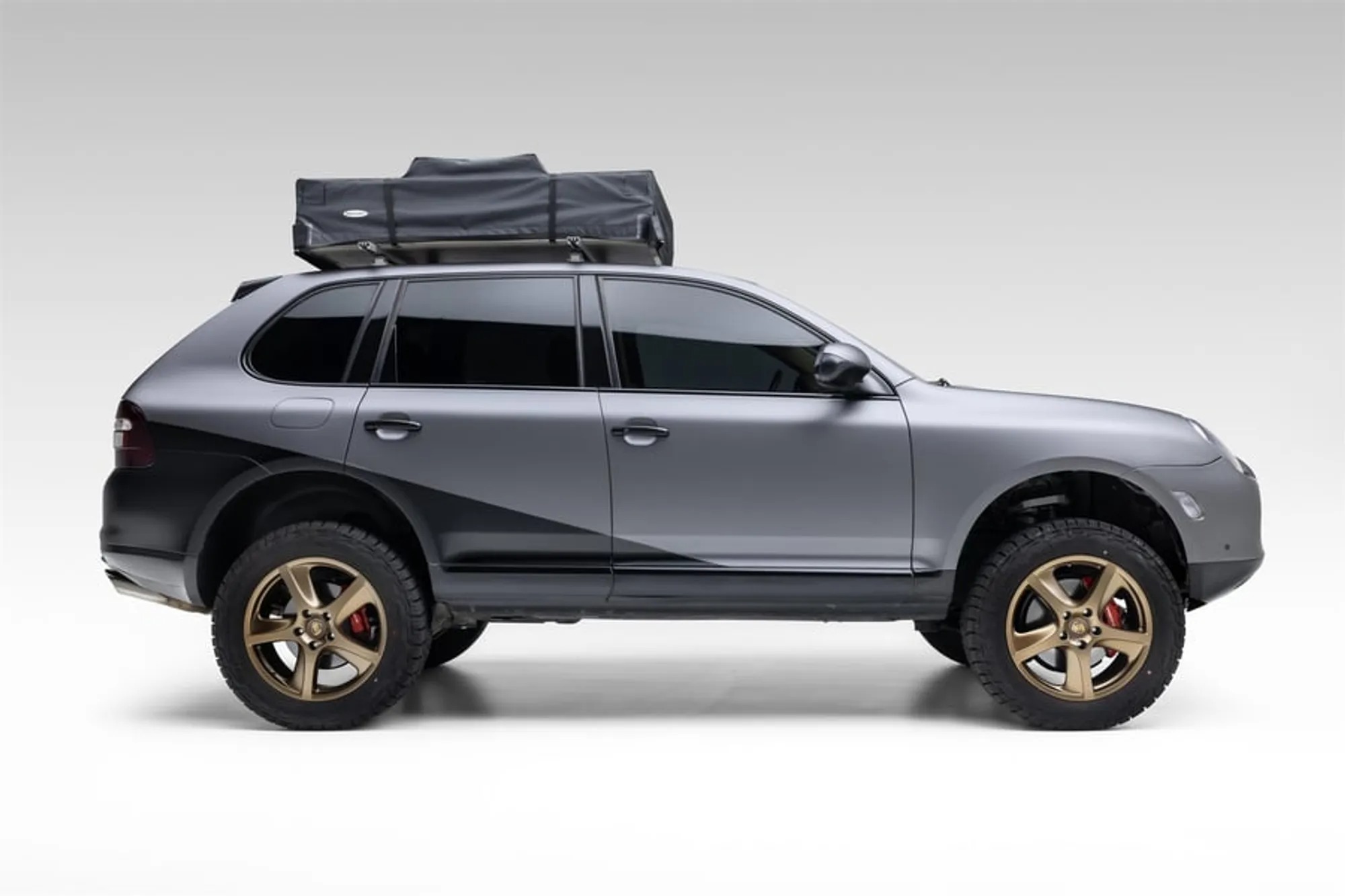 Modified 2003 Porsche Cayenne Turbo - 3