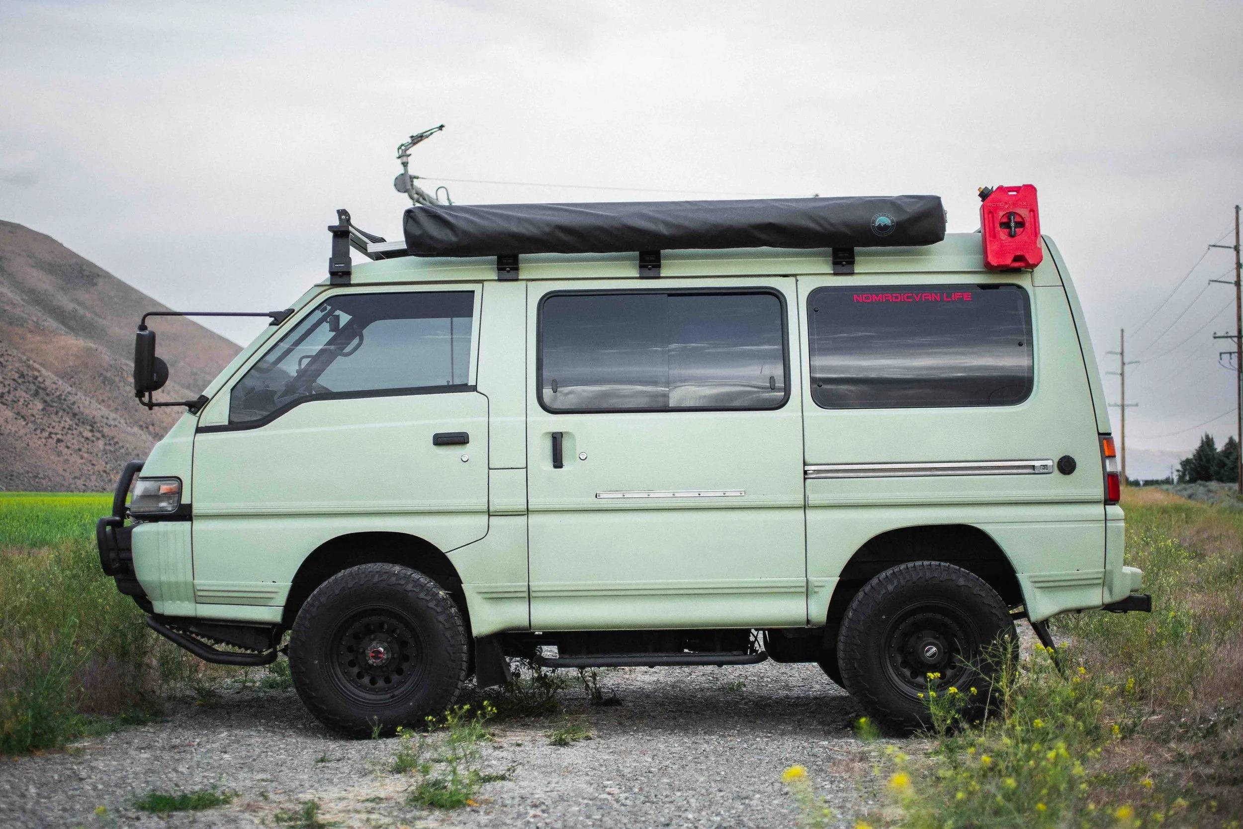 1995 Mitsubishi Delica L300 Star Wagon - 2