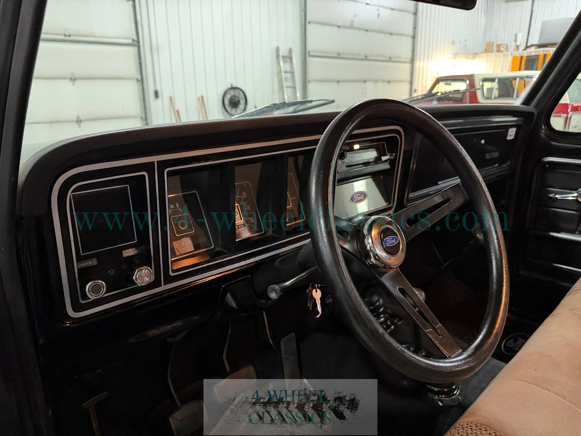 1977 Ford F-150 Short Box Ranger