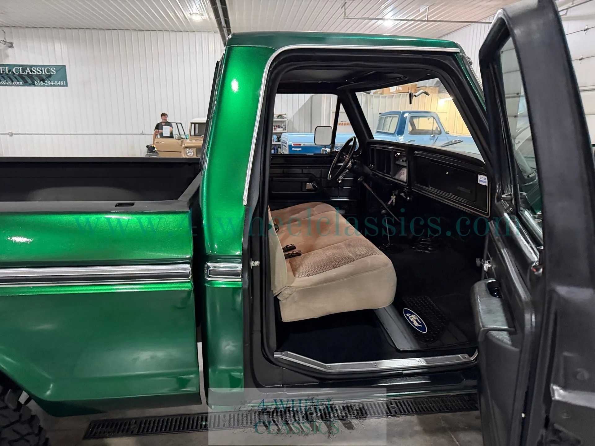 1977 Ford F-150 Short Box Ranger