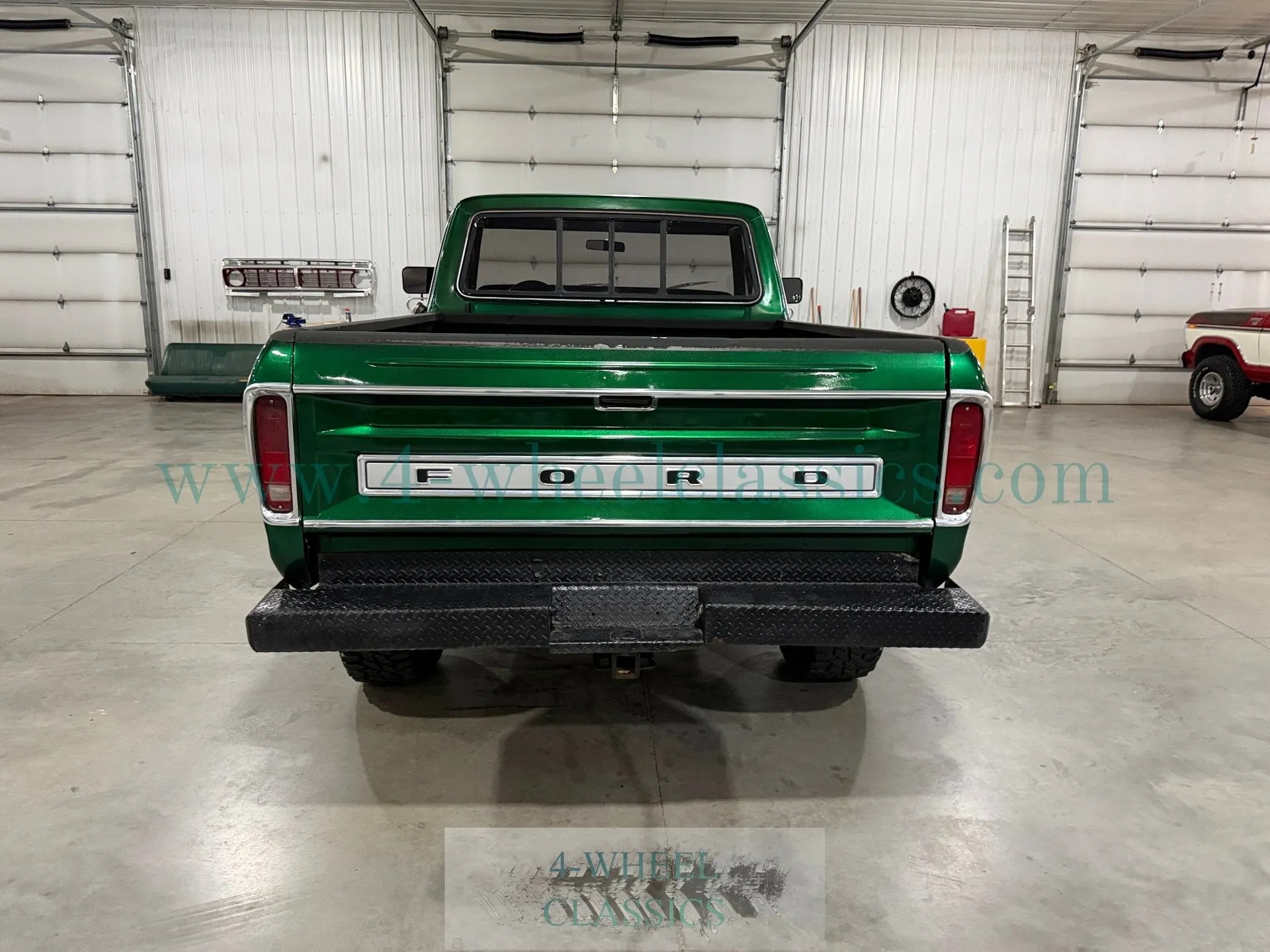 1977 Ford F-150 Short Box Ranger - 4
