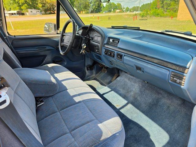 1994 Ford F-150 XLT SWB