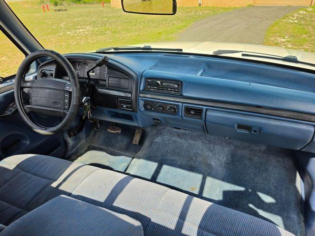 1994 Ford F-150 XLT SWB