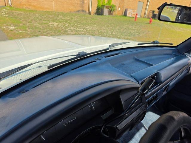 1994 Ford F-150 XLT SWB