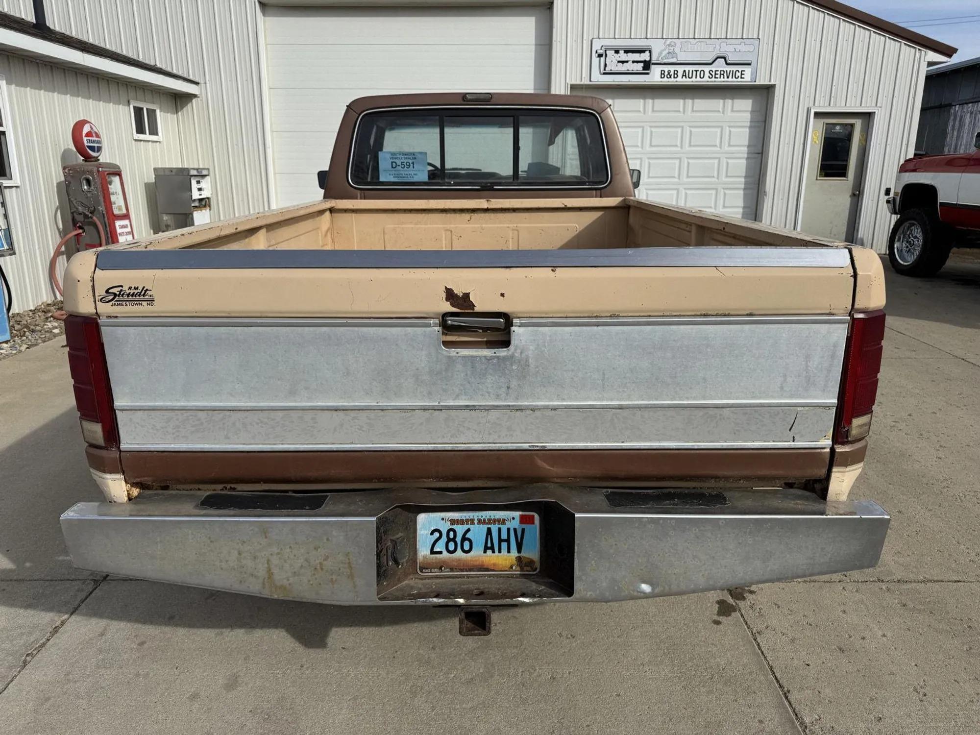 1985 Ford F-150 XLT Lariat 4×4 - 5