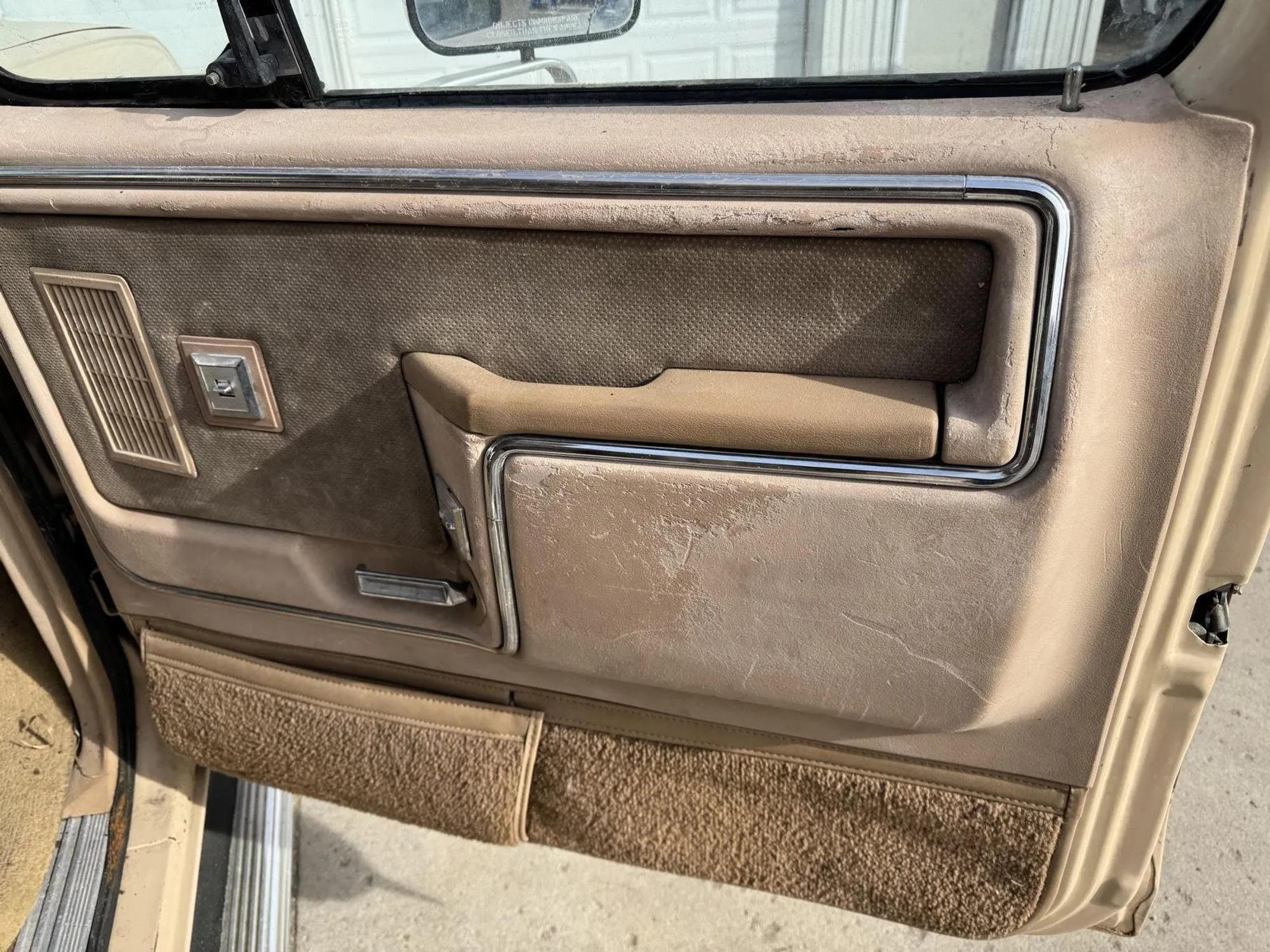 1985 Ford F-150 XLT Lariat 4×4