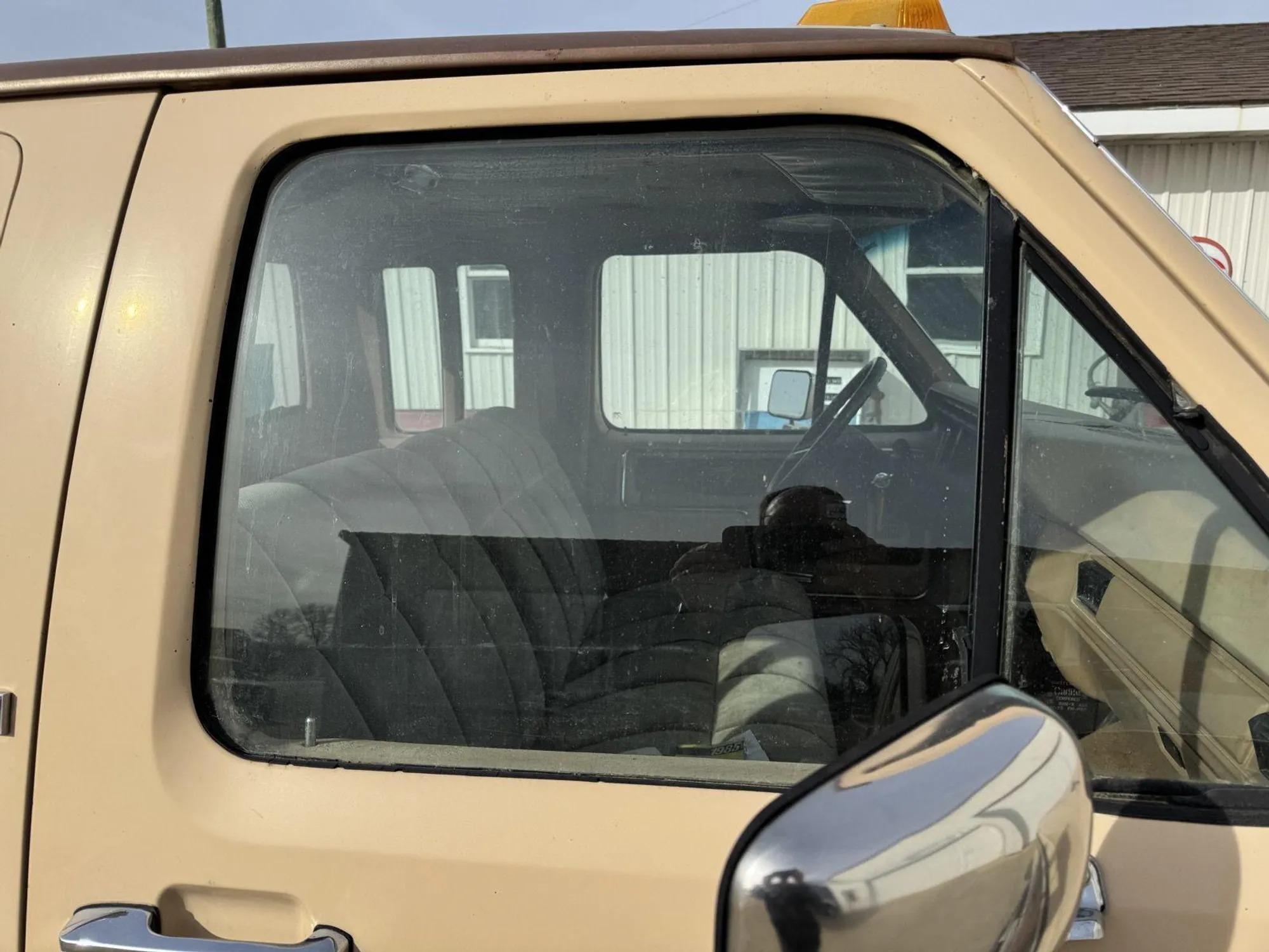 1985 Ford F-150 XLT Lariat 4×4