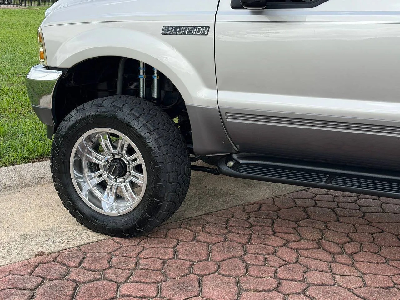 2002 Ford Excursion XLT