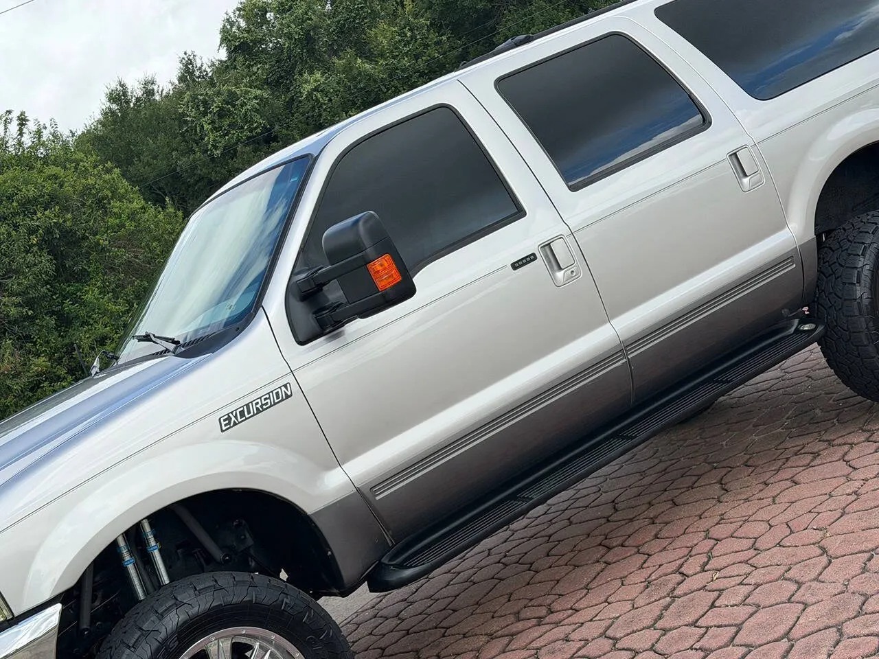 2002 Ford Excursion XLT