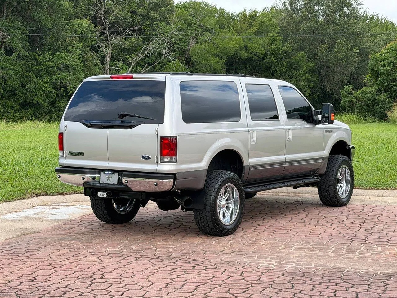 2002 Ford Excursion XLT