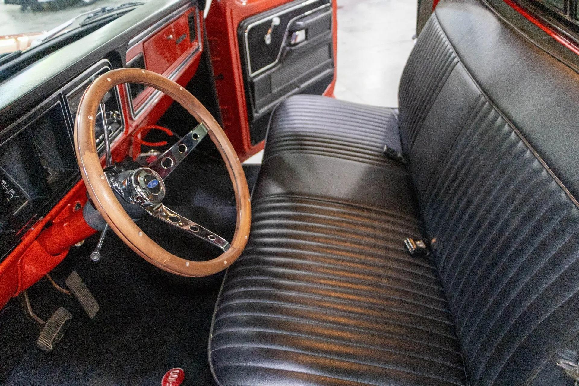1977 Ford F100 Custom