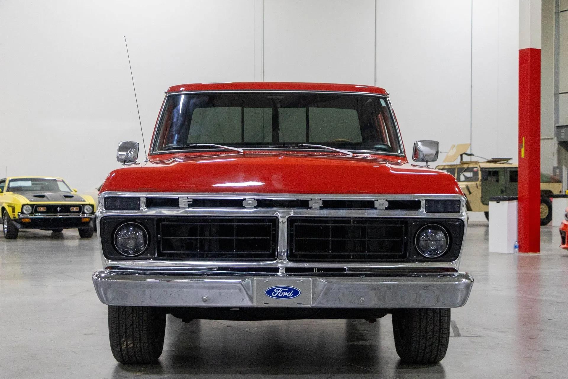 1977 Ford F100 Custom - 4