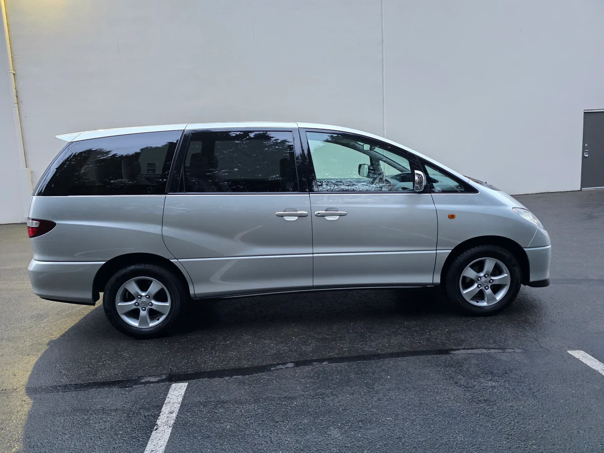 2000 Toyota Estima L
