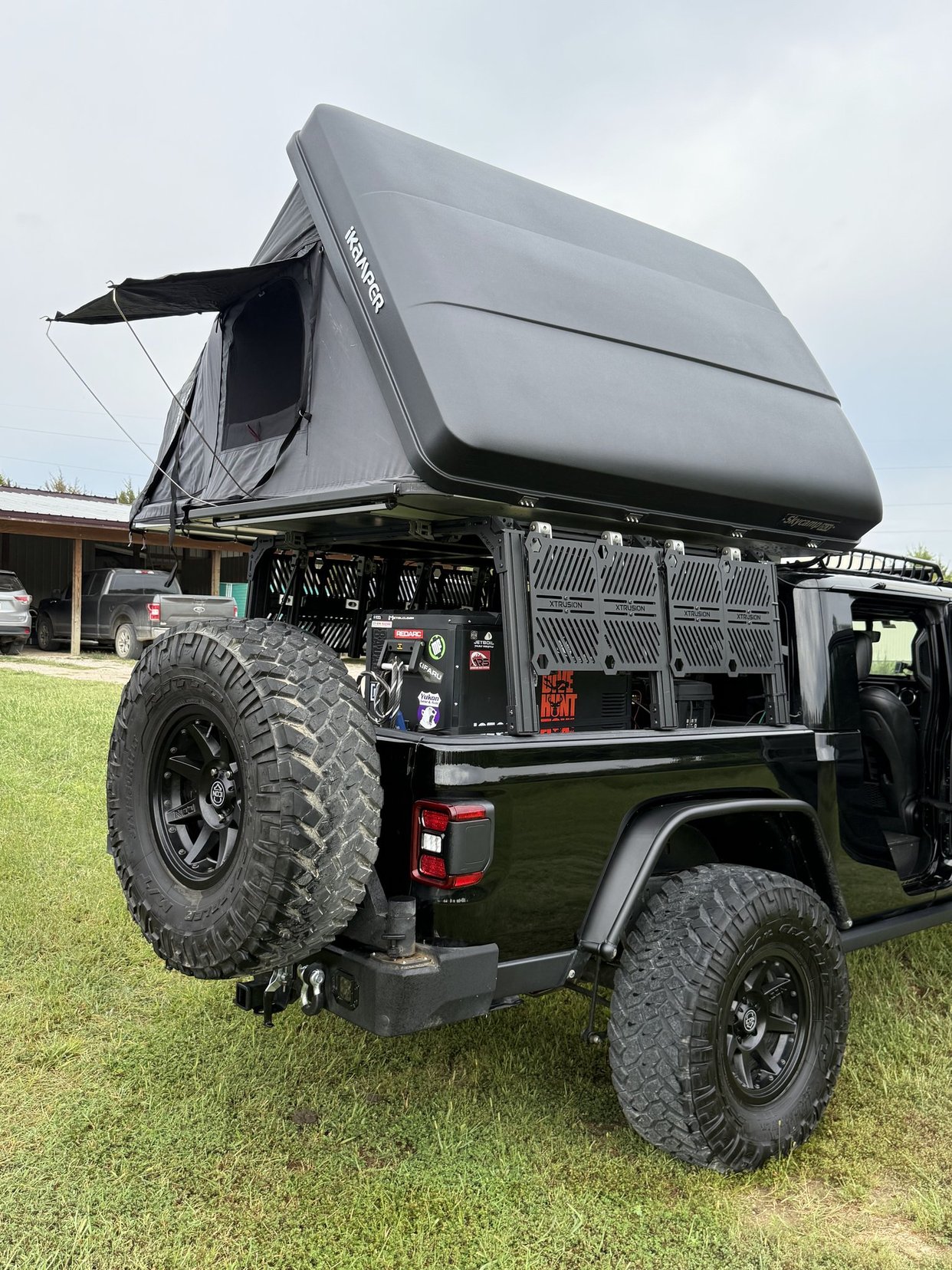 HEMI V8-Powered 2022 Jeep Gladiator