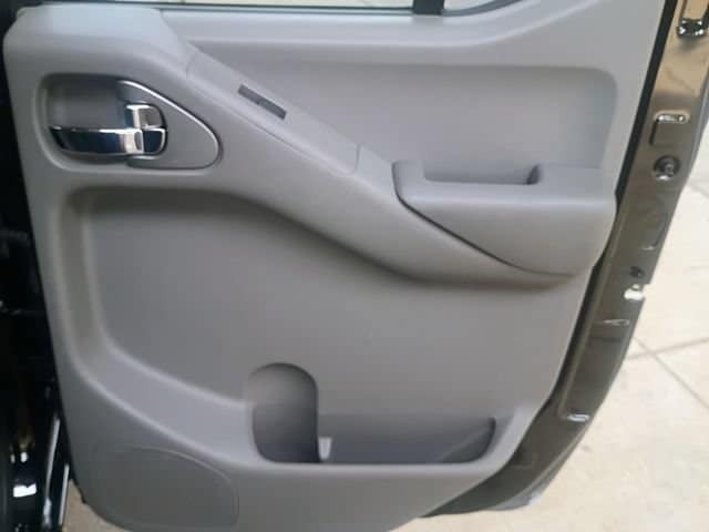 2013 Nissan Frontier SV
