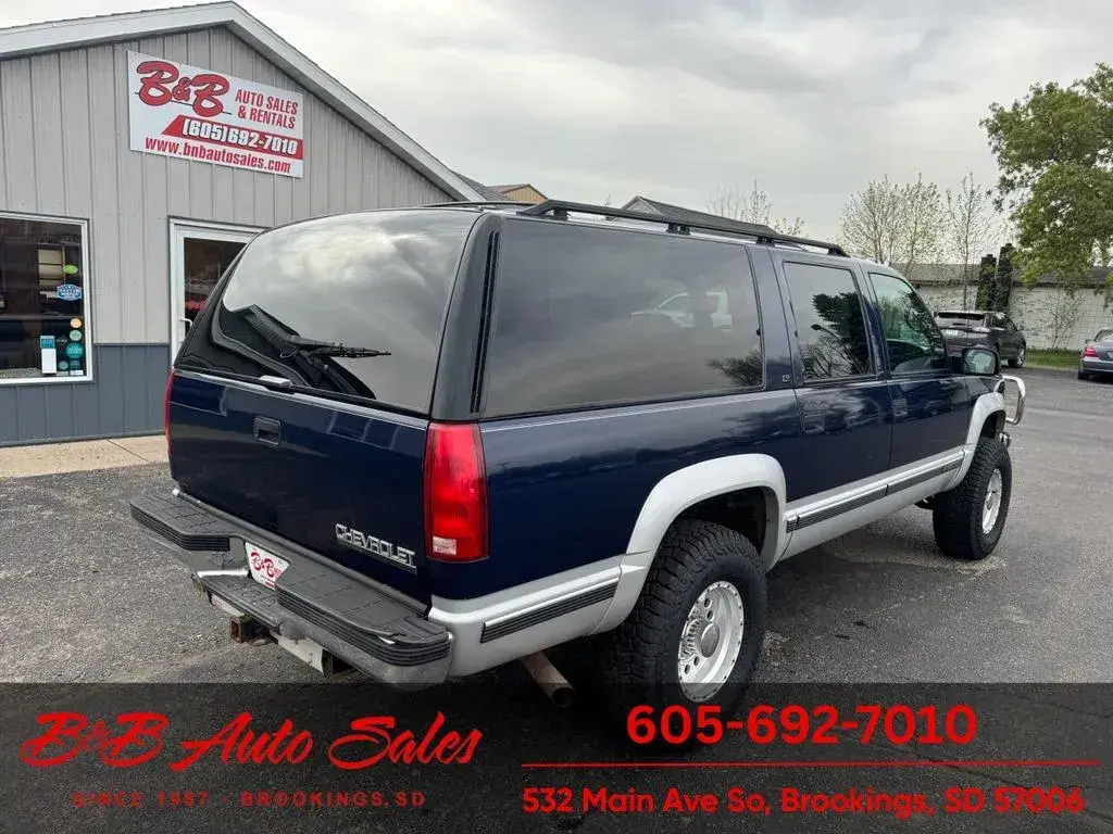 1997 Chevrolet Suburban LT - 3