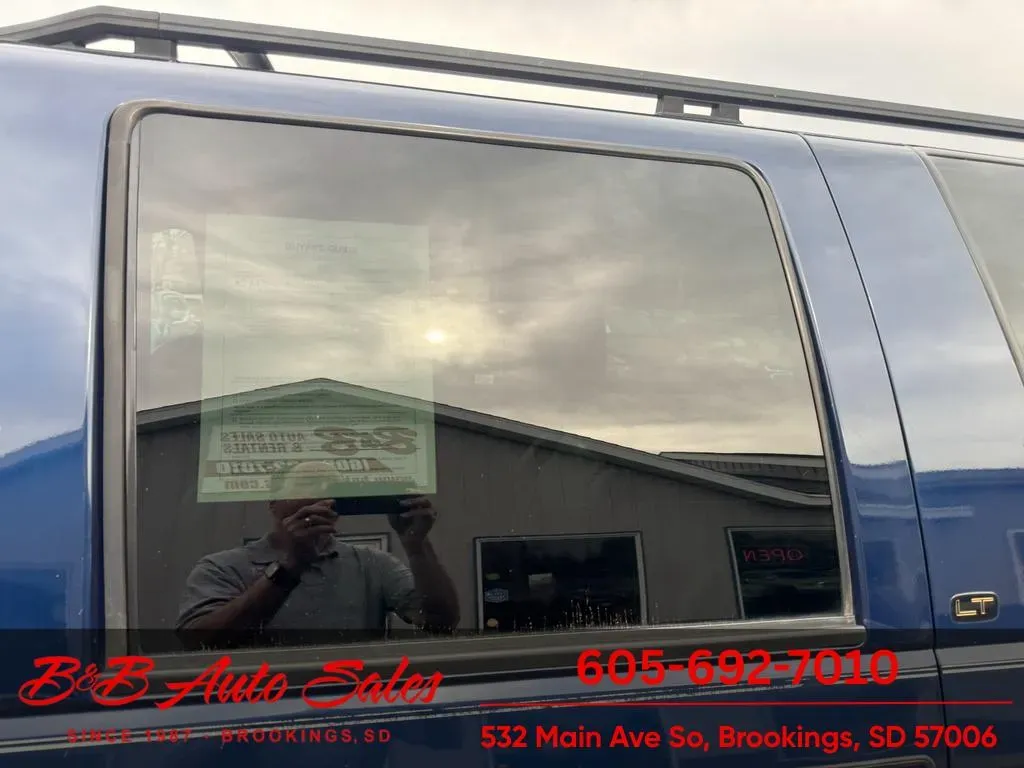 1997 Chevrolet Suburban LT