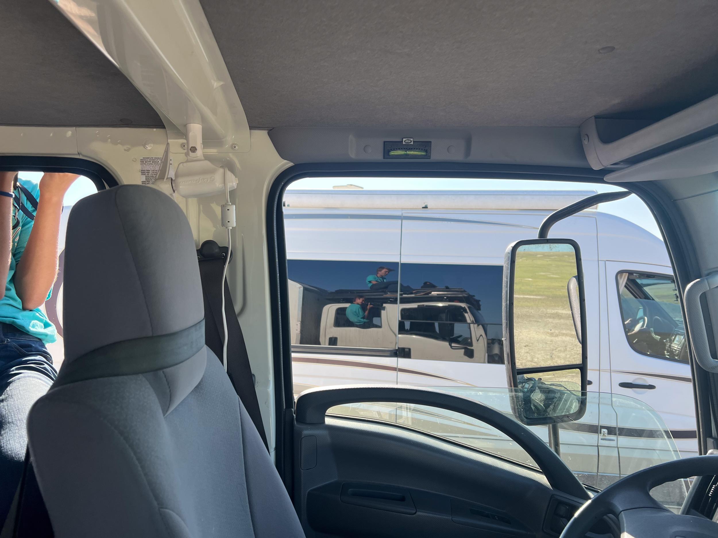 2021 Isuzu Overland Expedition Rig