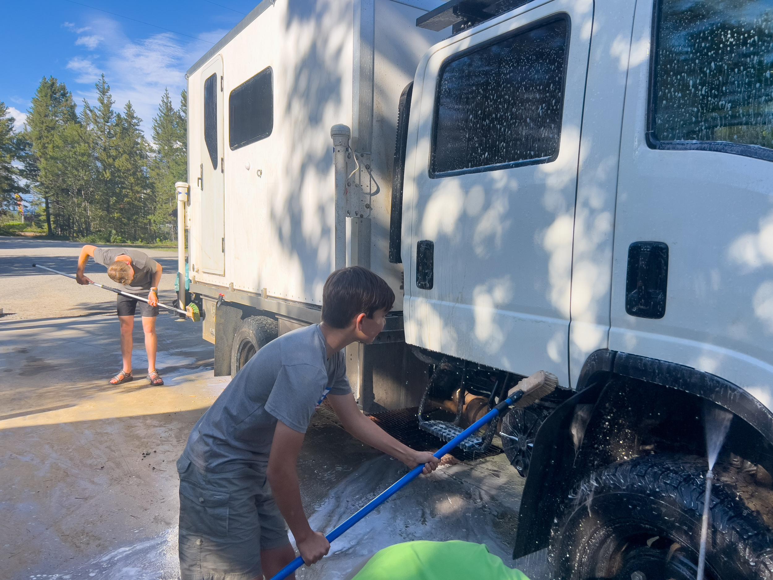 2021 Isuzu Overland Expedition Rig