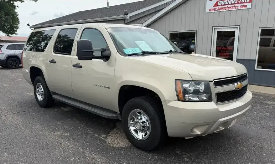 2012 Chevrolet Suburban 2500 Commercial - 3