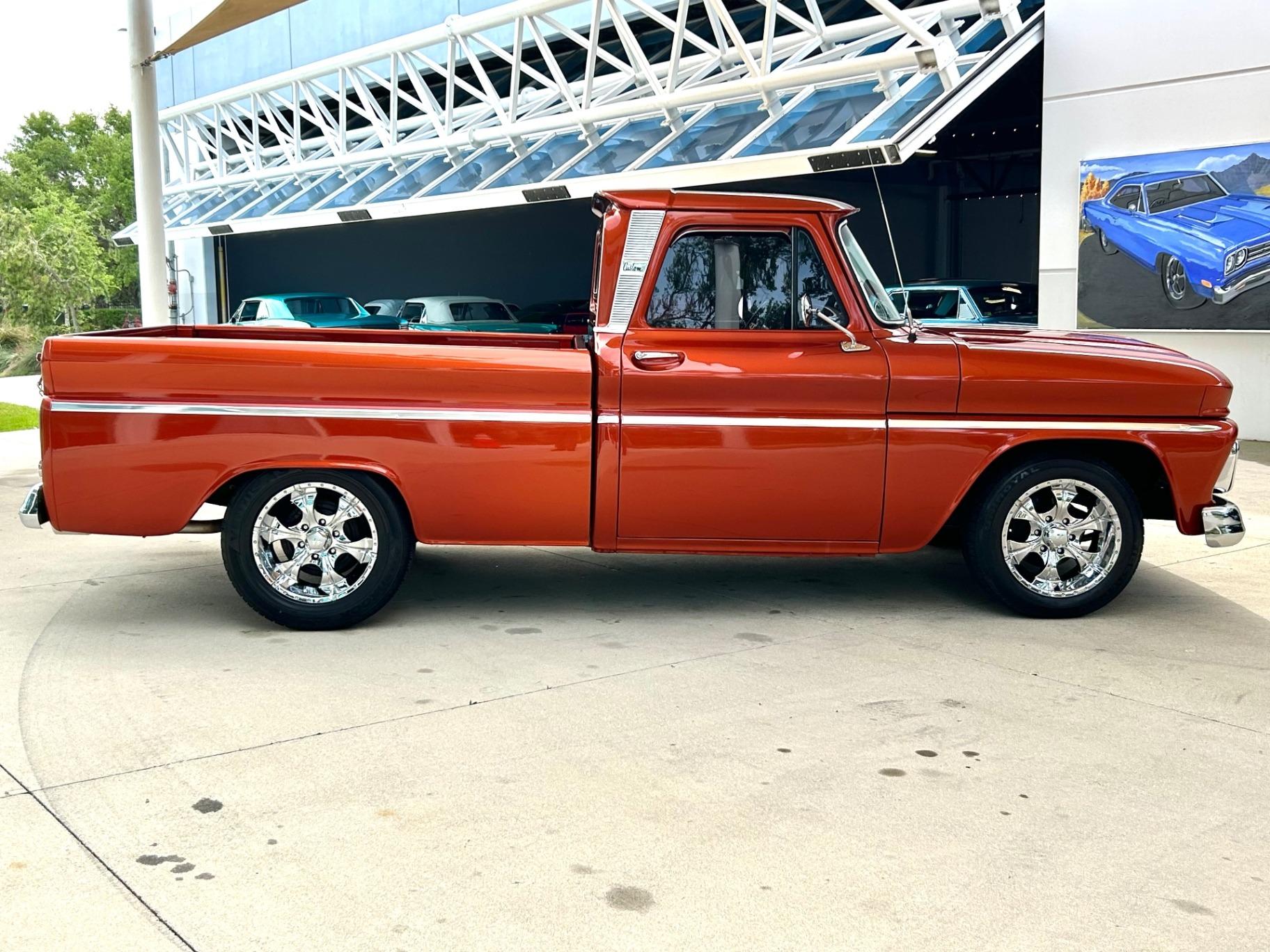 Custom 1965 Chevrolet C10 Pickup - 4