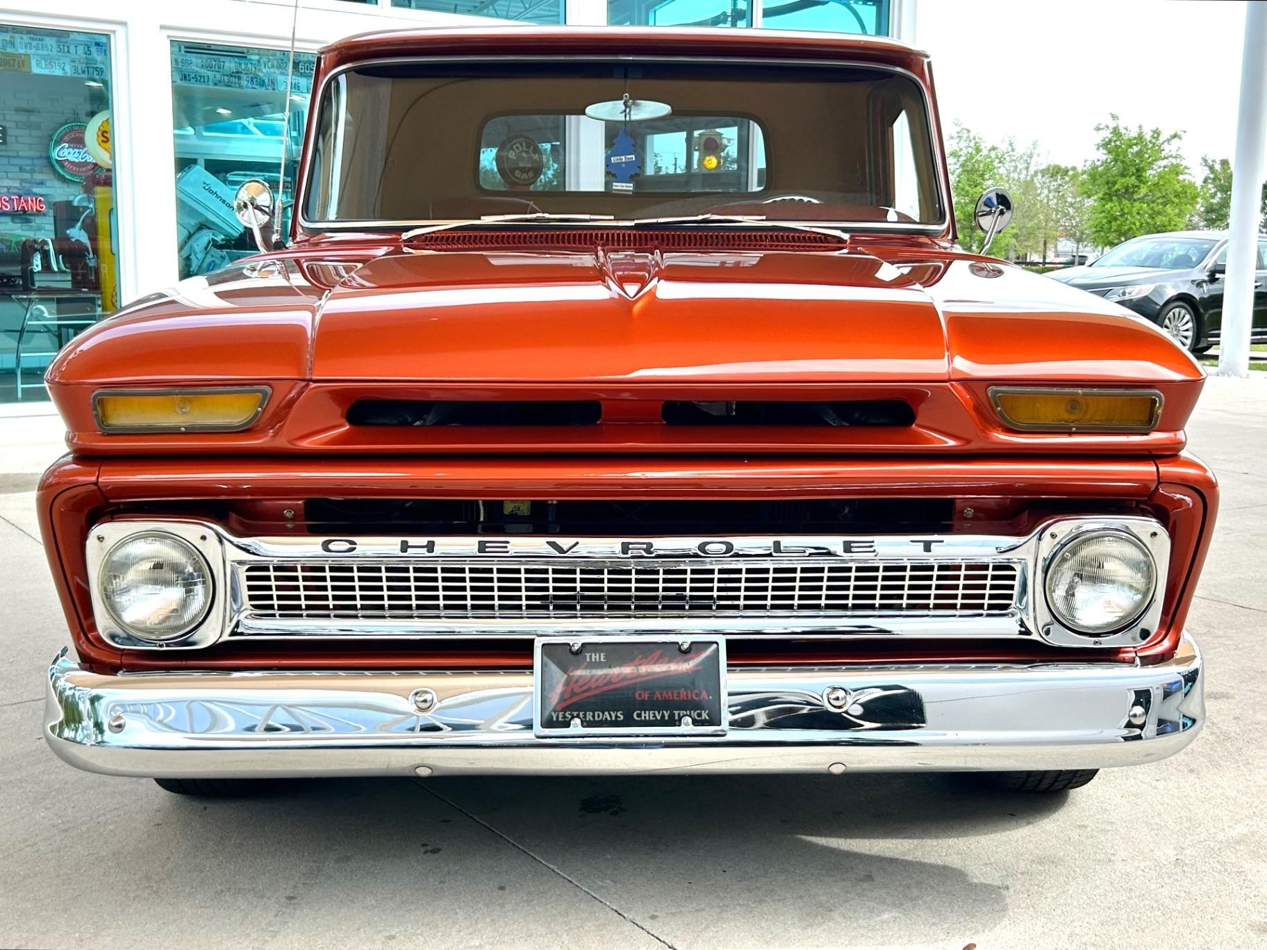 Custom 1965 Chevrolet C10 Pickup - 2