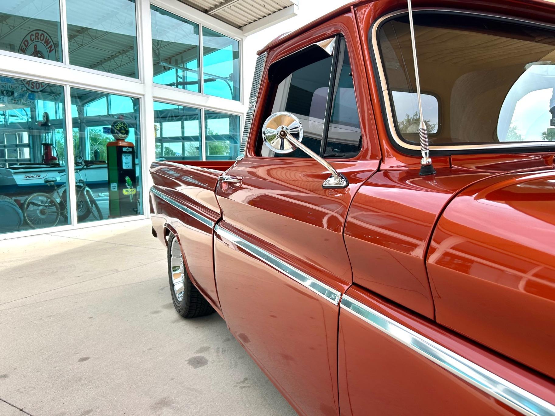 Custom 1965 Chevrolet C10 Pickup