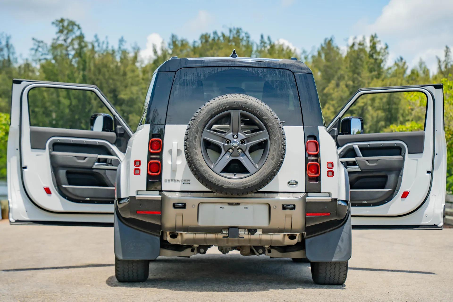 2023 Land Rover Defender 90 X-Dynamic SE