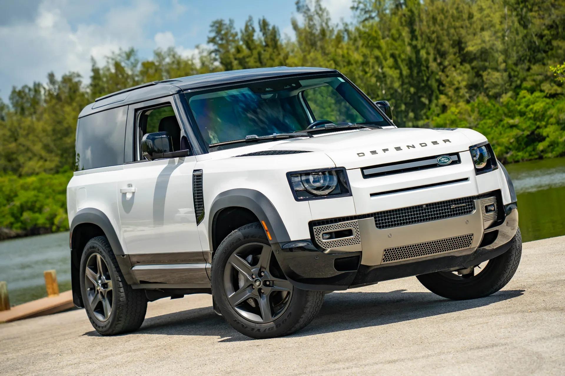 2023 Land Rover Defender 90 X-Dynamic SE - 4