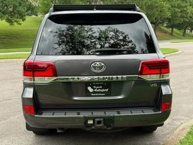 2019 Toyota Land Cruiser