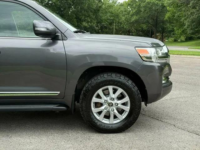 2019 Toyota Land Cruiser