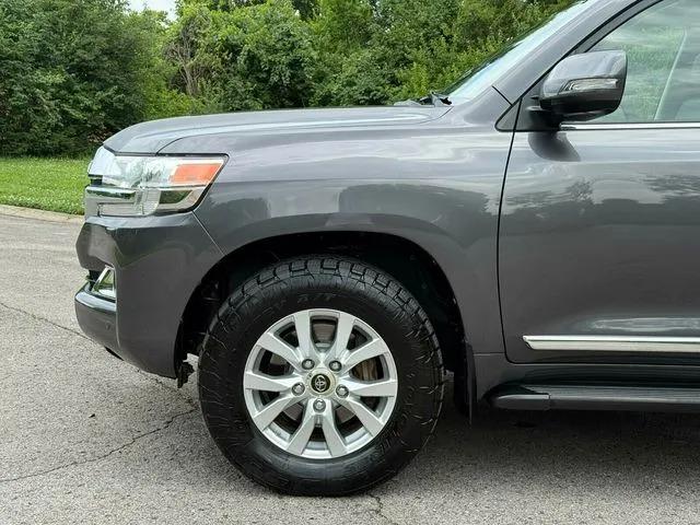 2019 Toyota Land Cruiser - 2