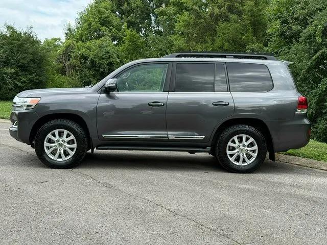 2019 Toyota Land Cruiser - 3