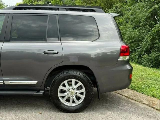 2019 Toyota Land Cruiser - 4