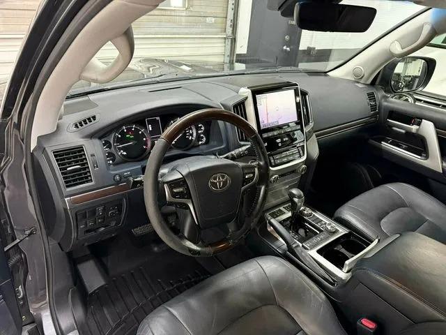 2019 Toyota Land Cruiser