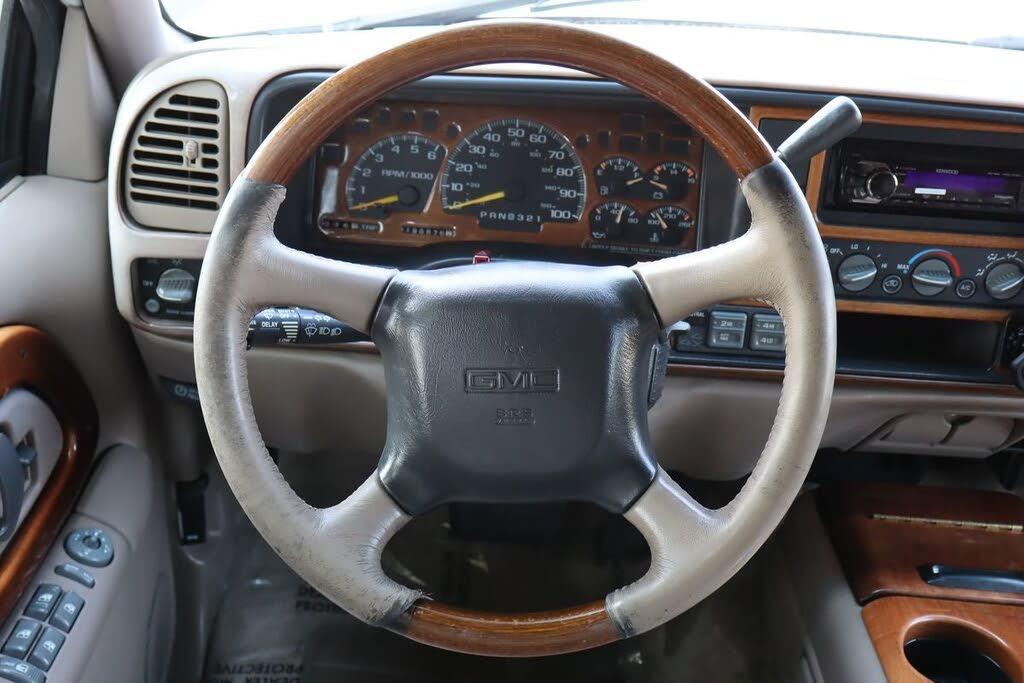 1999 GMC Suburban 1500 SL