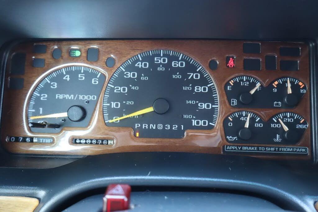 1999 GMC Suburban 1500 SL