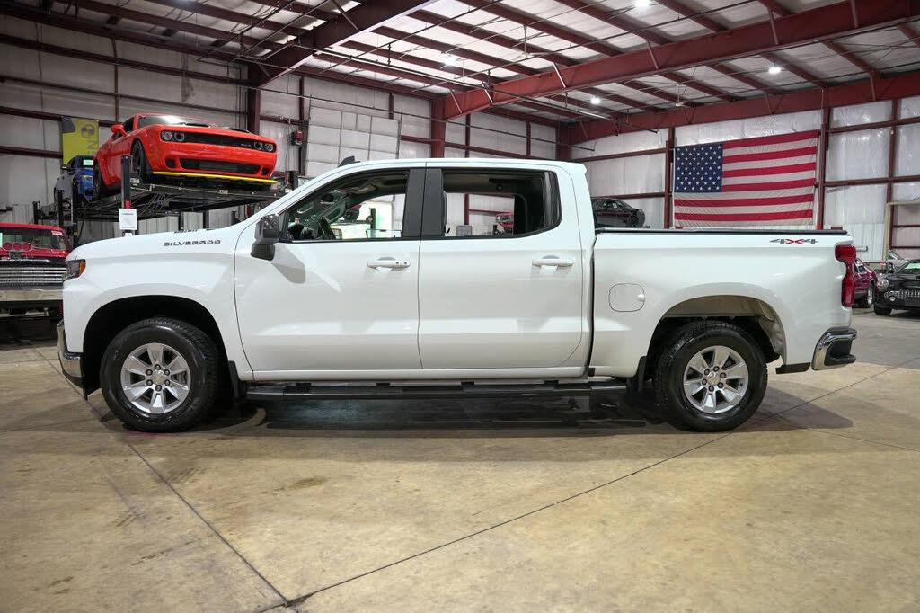 2021 Chevrolet Silverado LT - 3