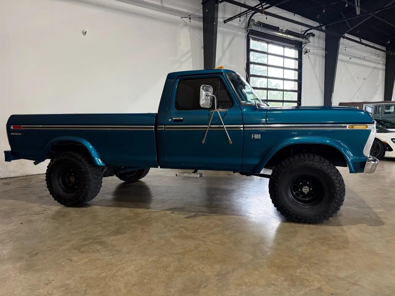 Restored 1975 Ford F-100