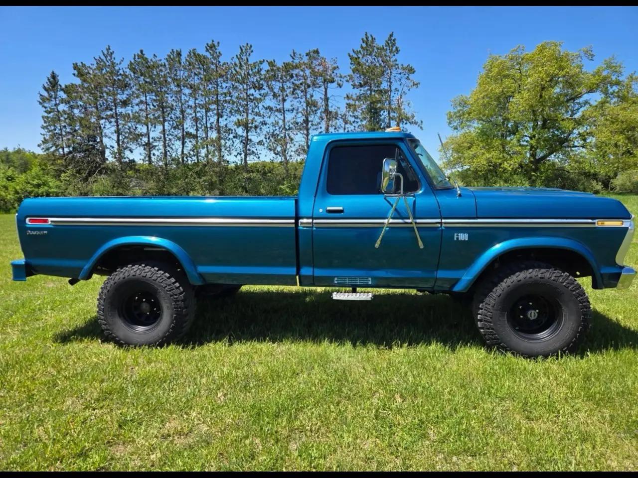 Restored 1975 Ford F-100 - 2