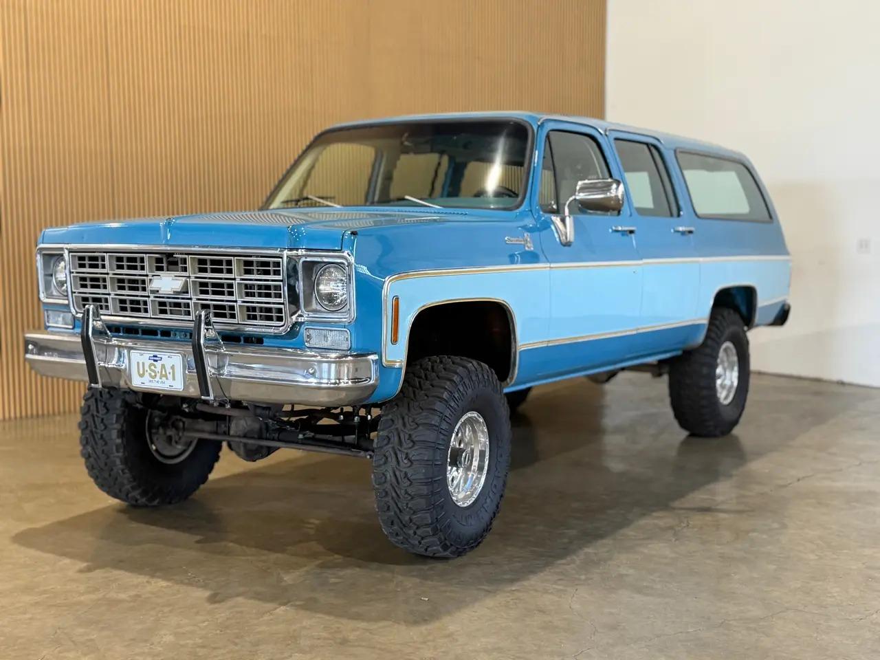  Chevrolet Suburban