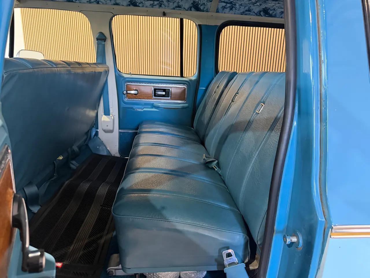 1977 Chevrolet K10 Suburban
