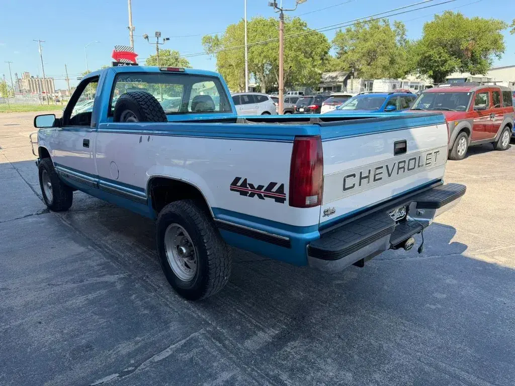 58k-Mile 1995 Chevrolet K2500 Regular Cab - 3