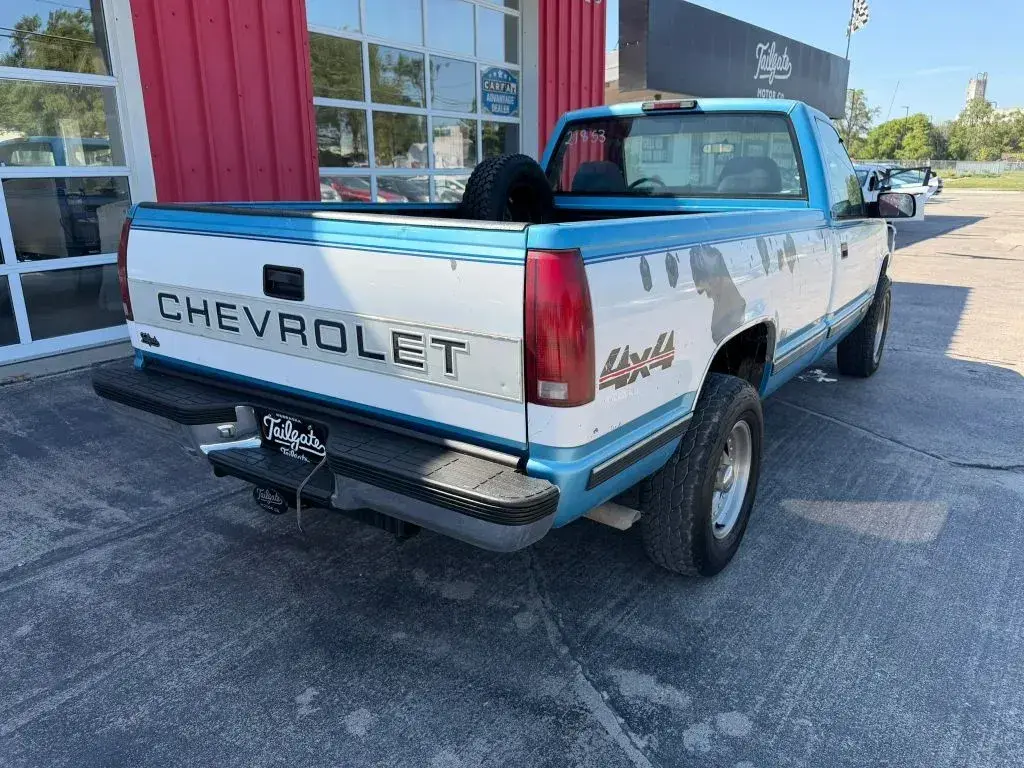 58k-Mile 1995 Chevrolet K2500 Regular Cab - 5