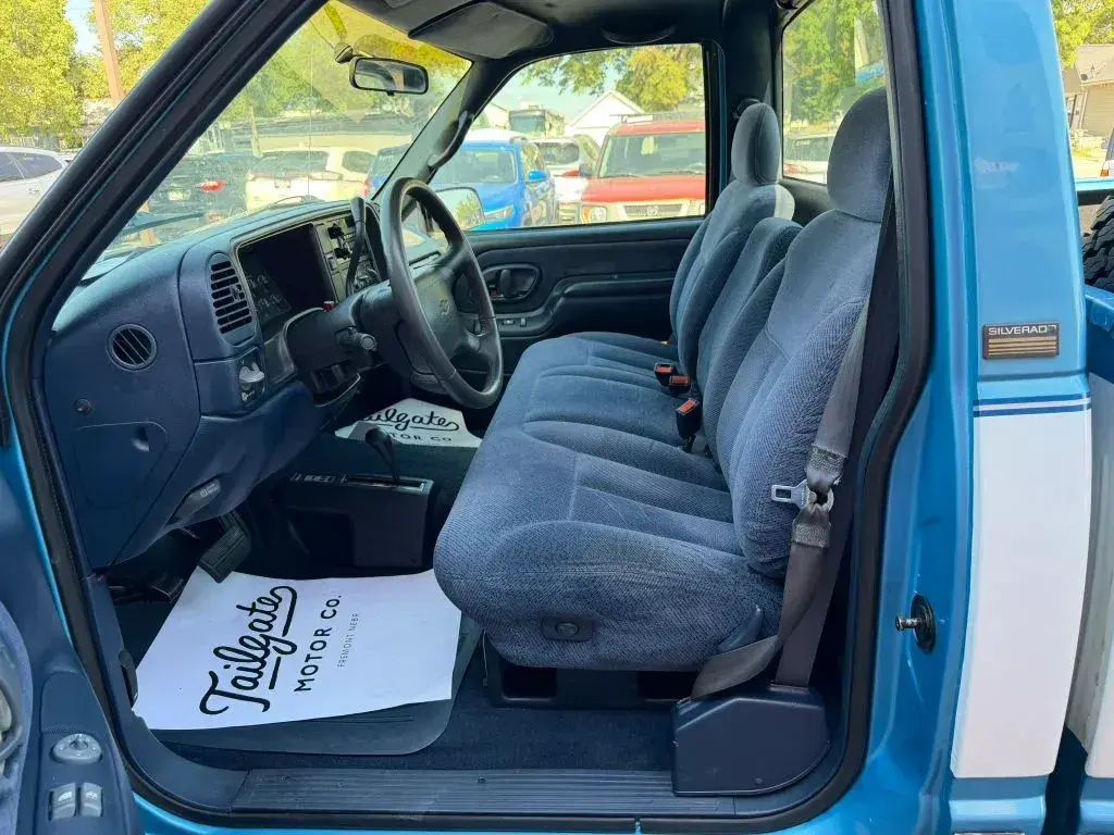58k-Mile 1995 Chevrolet K2500 Regular Cab