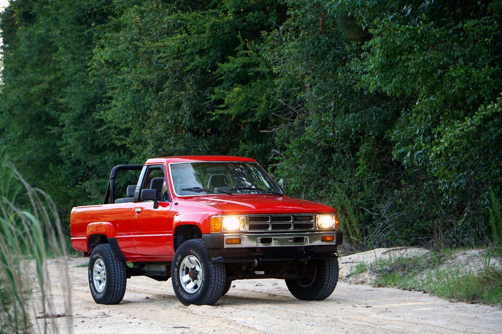 1986 Toyota 4Runner DLX - 4
