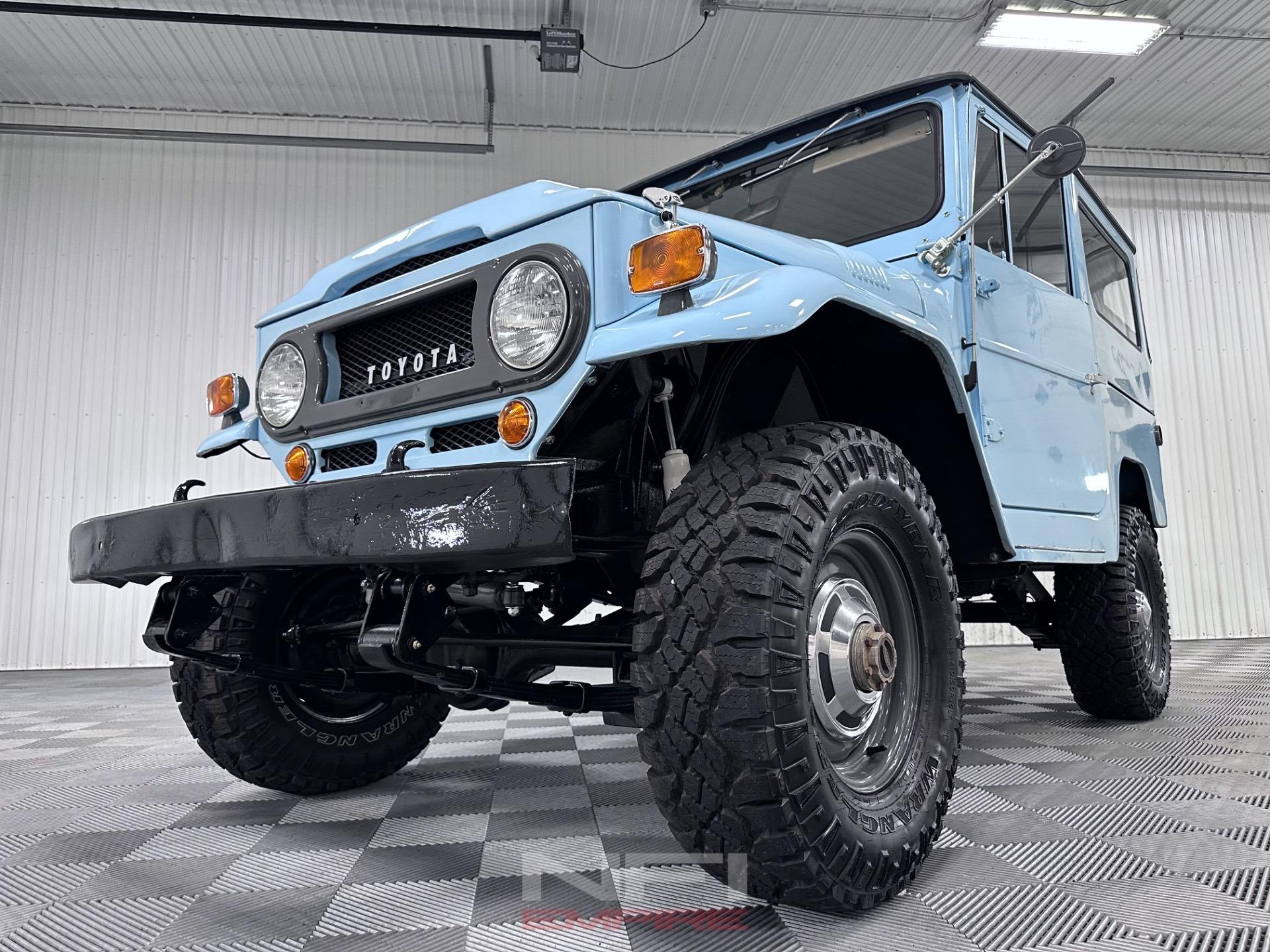 1970 Toyota Land Cruiser FJ40 - 4