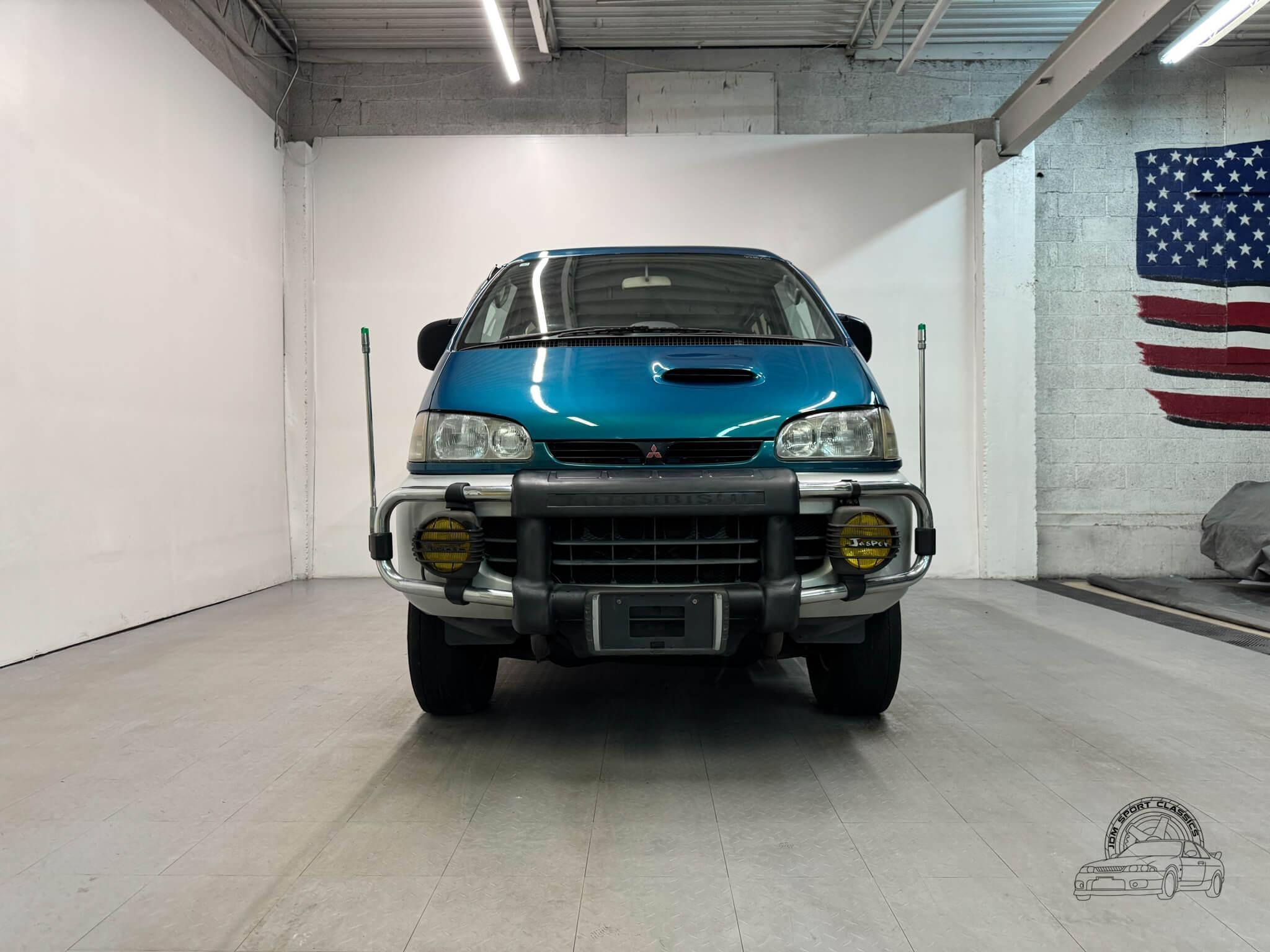 1997 Mitsubishi Delica Jasper Edition