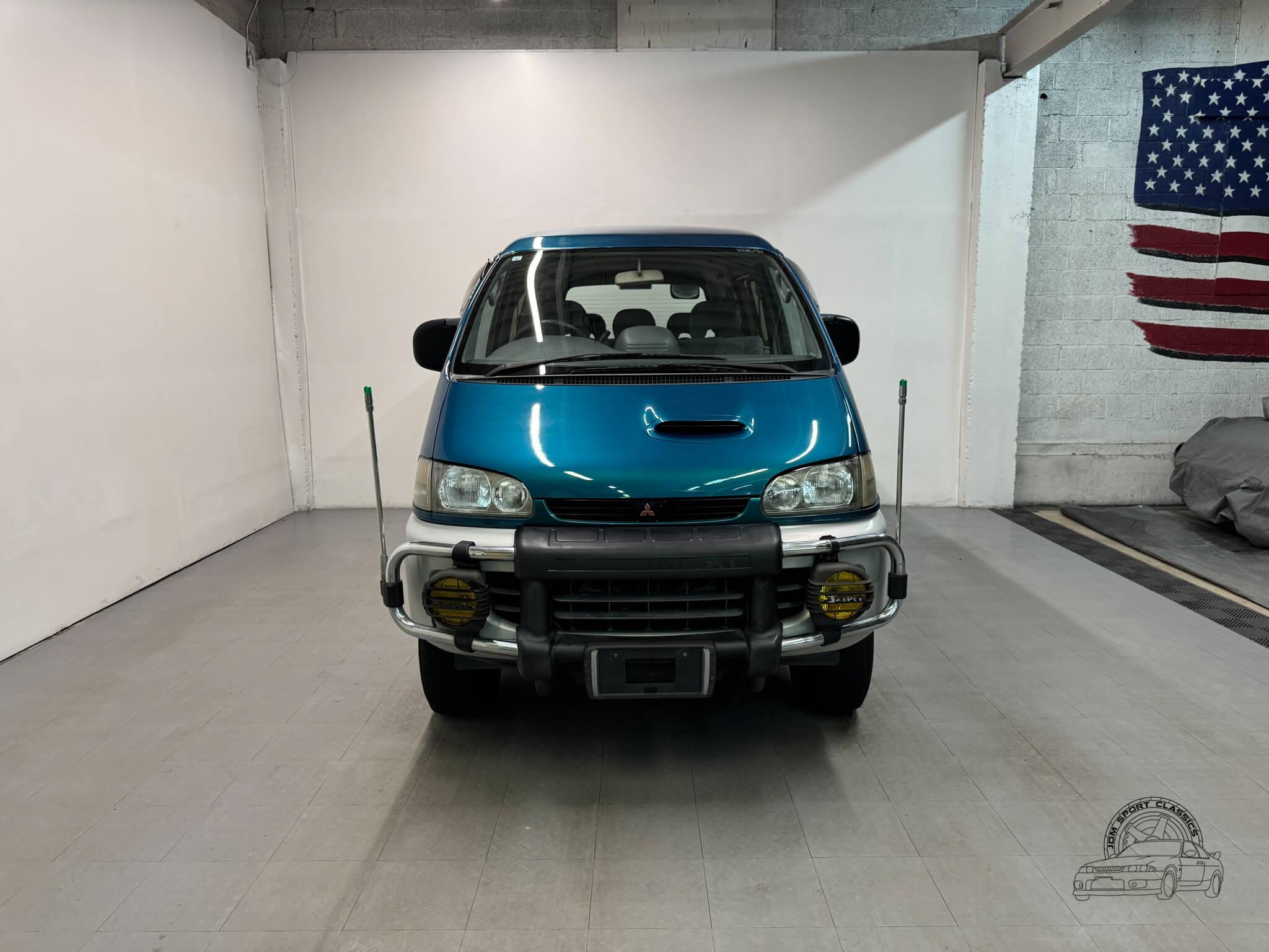 1997 Mitsubishi Delica Jasper Edition